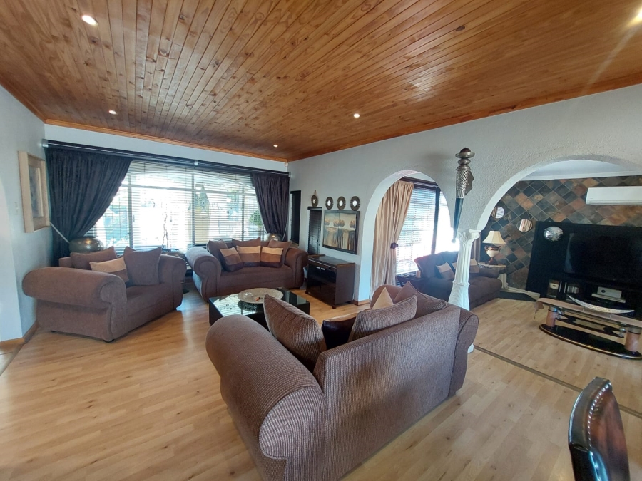 3 Bedroom Property for Sale in Meiringspark North West